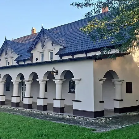 Pensionat Toelgyeserdo Birtok Szallas Es Rendezveny 4*