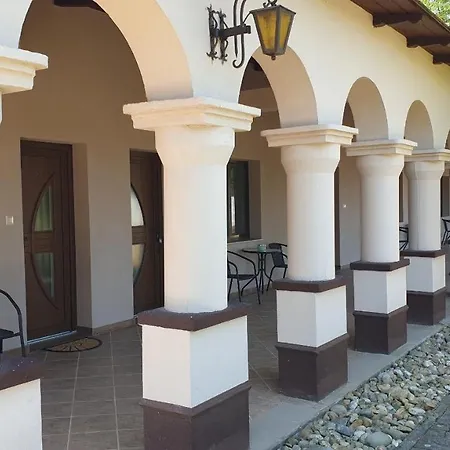 Guest house Toelgyeserdo Birtok Szallas Es Rendezveny Kaba